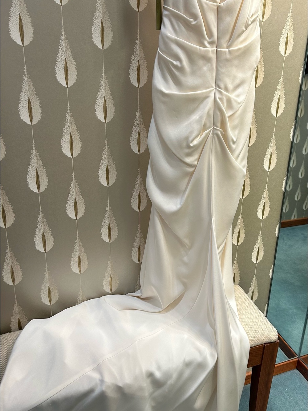 Nicole Miller Ivory Satin Ruched Wedding Gown